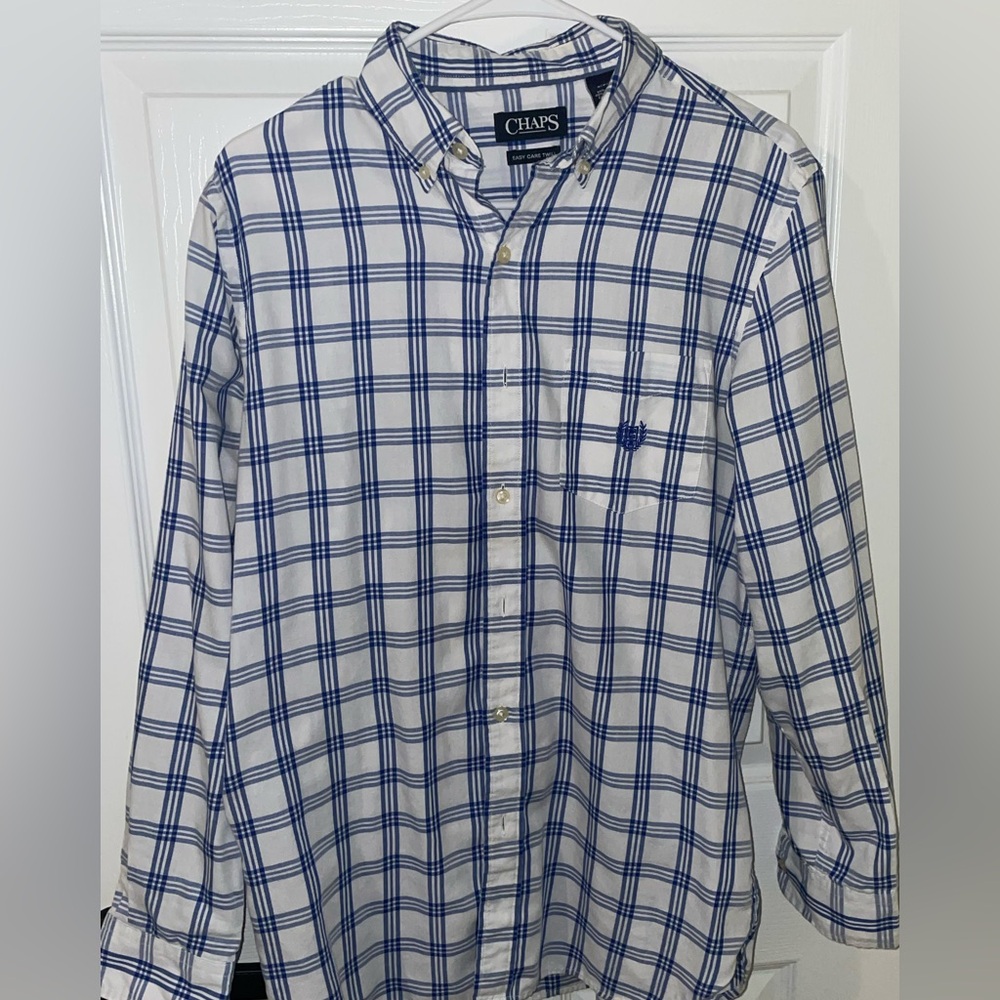 Chaps Men's Blue and White Plaid Button Down, size S